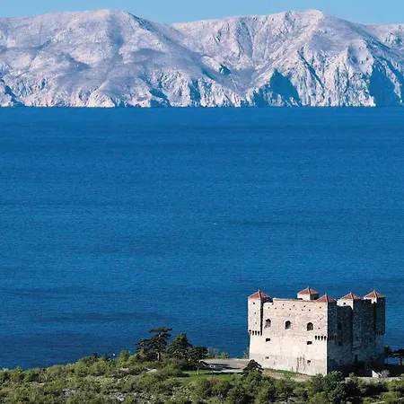 Stunning In Senj With Wifi *